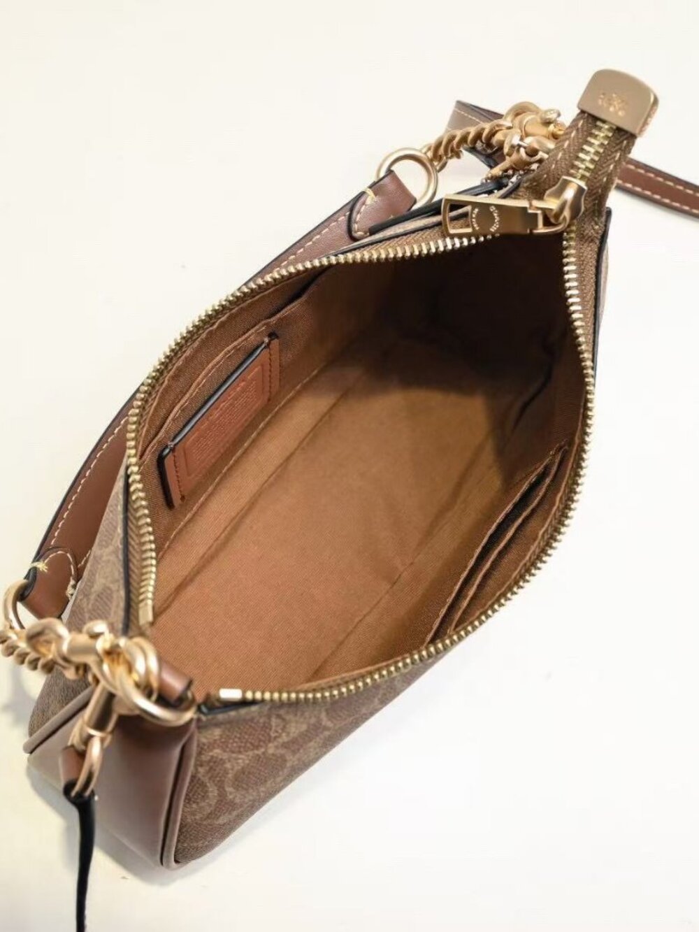 Coach Teri Shoulder Bag (CV933) - Picture 8 of 8